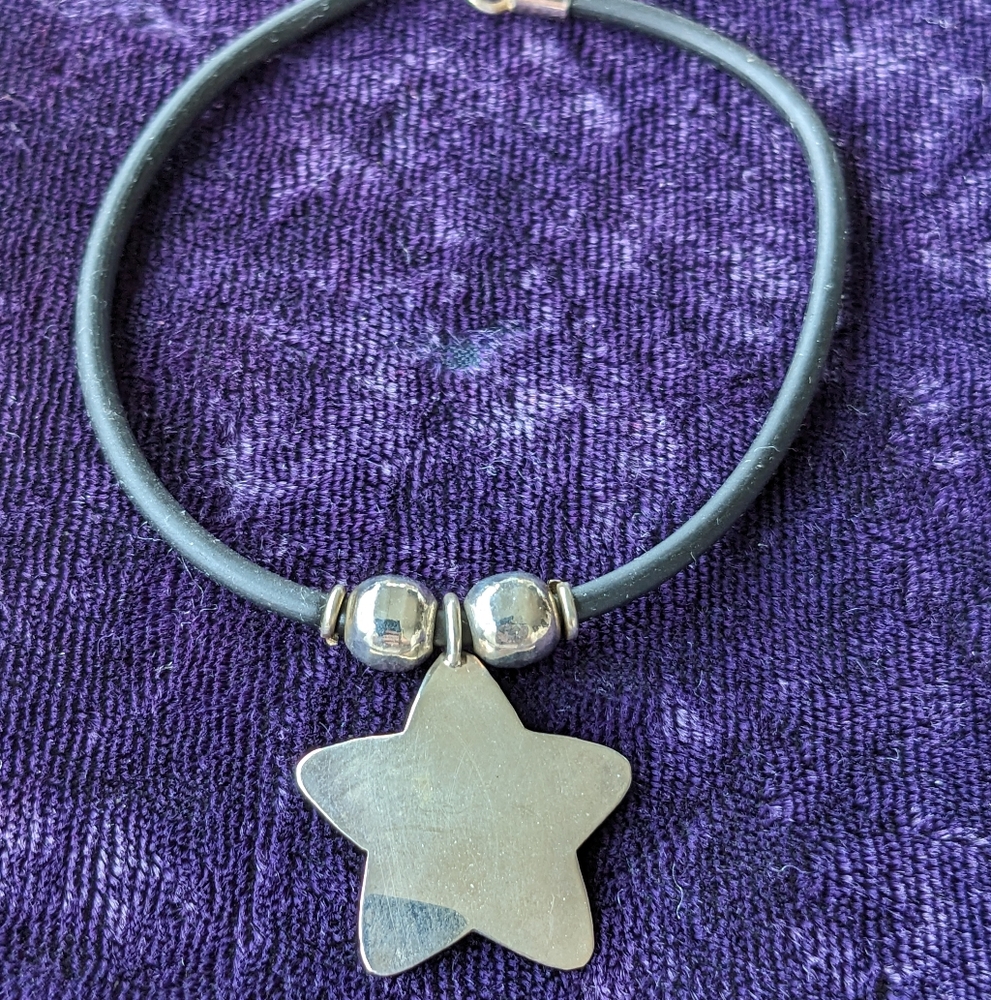 Vintage 925 Sterling Silver Black Leather Bracelet With Large Star